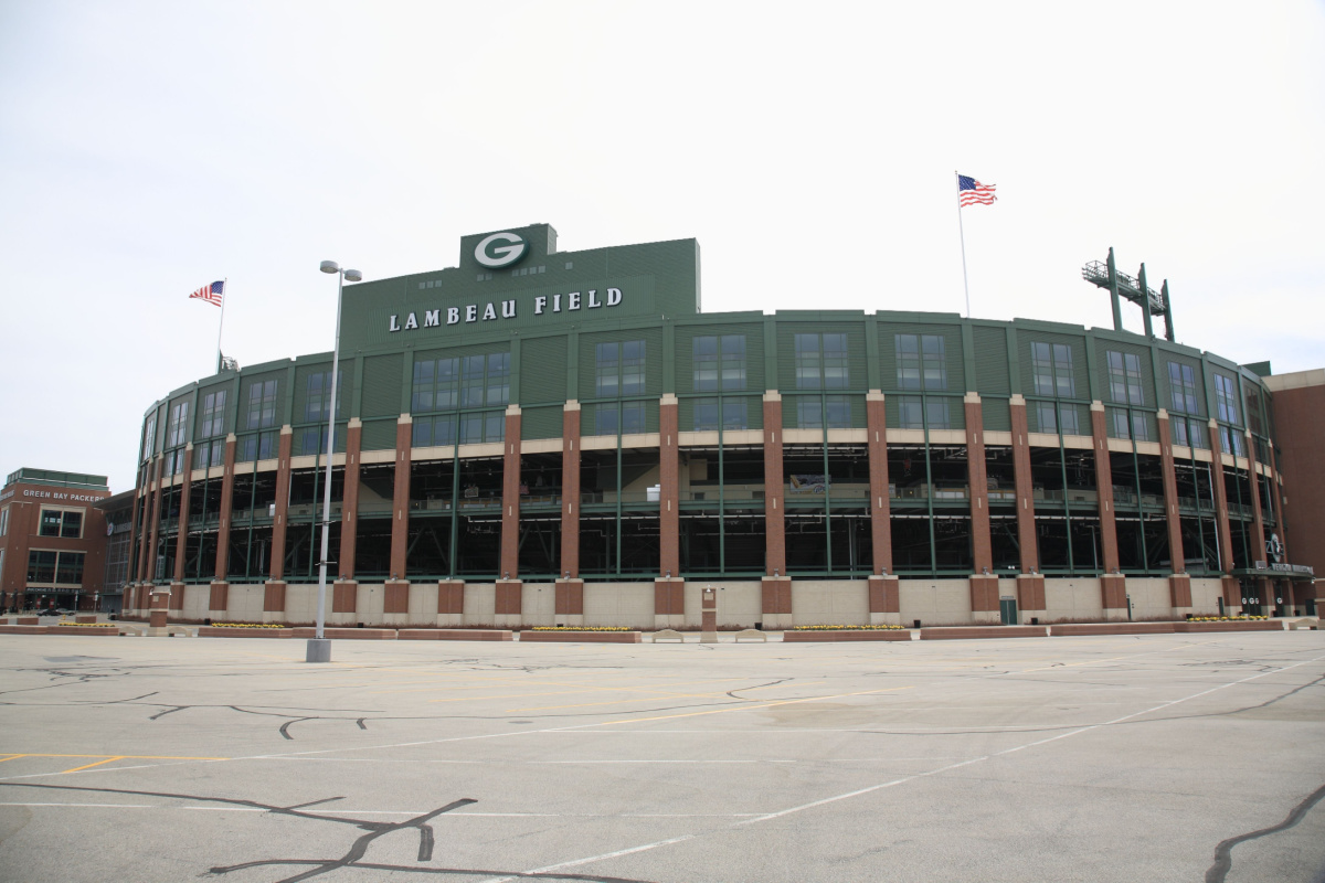 9 of the Best Restaurants near Lambeau Field The Stadiums Guide