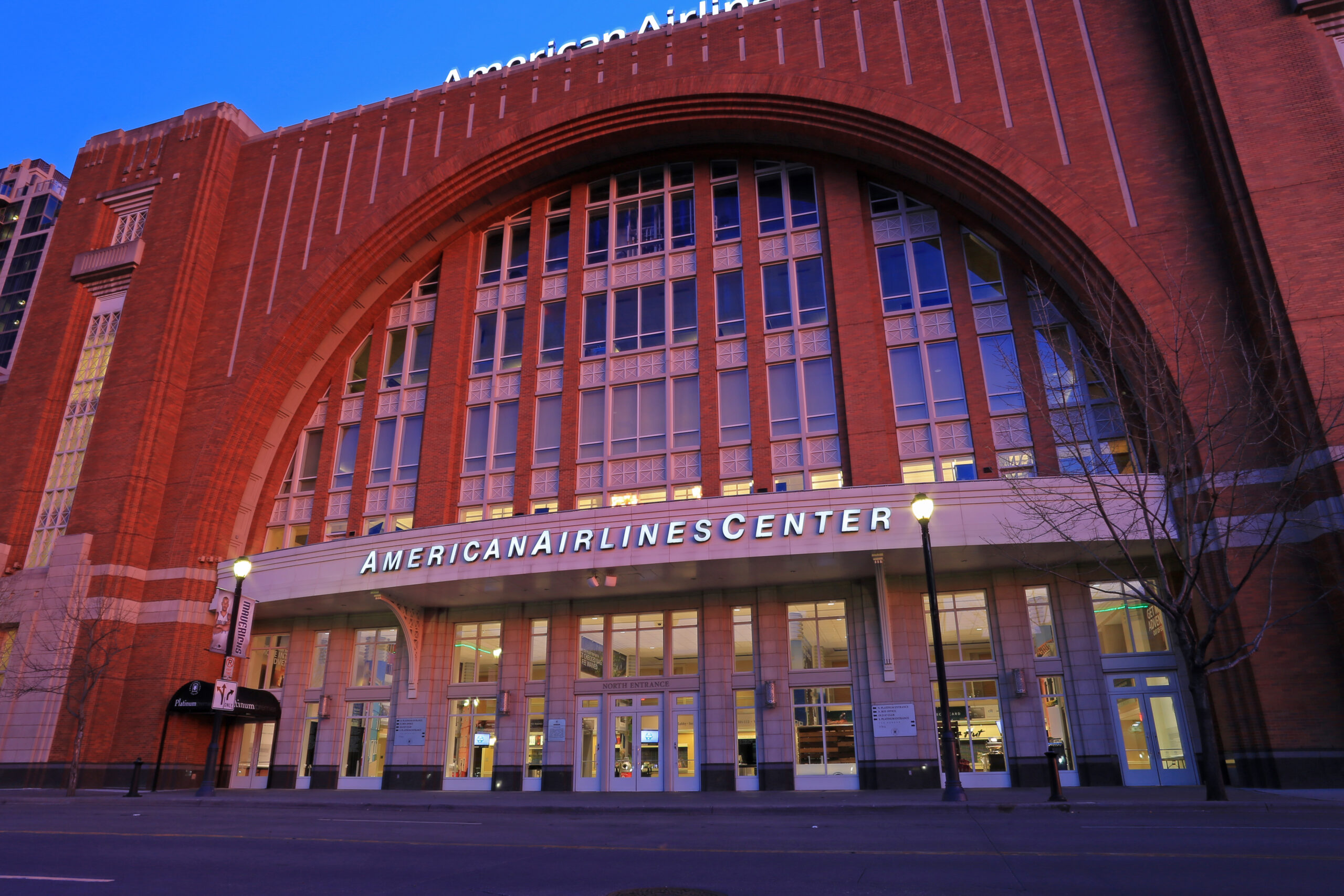 American Airlines Center Home of the Dallas Mavericks & Dallas Stars