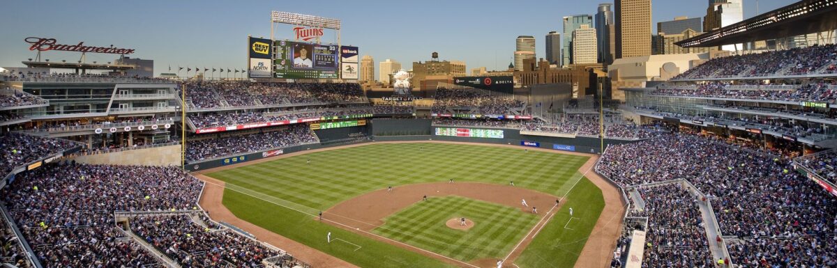 target field minneapolis tour