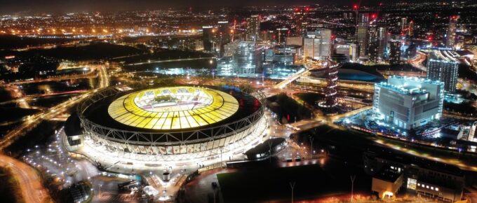 An arial image of the London Stadium at night