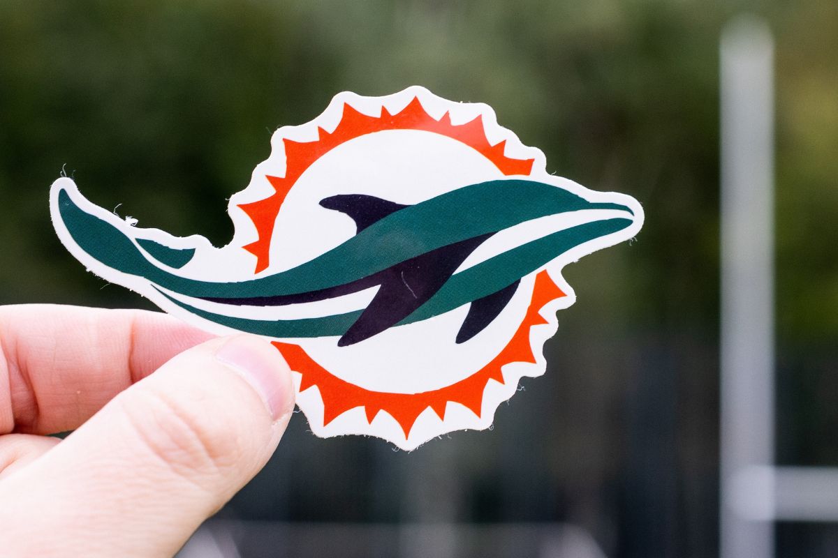 buy dolphins tickets