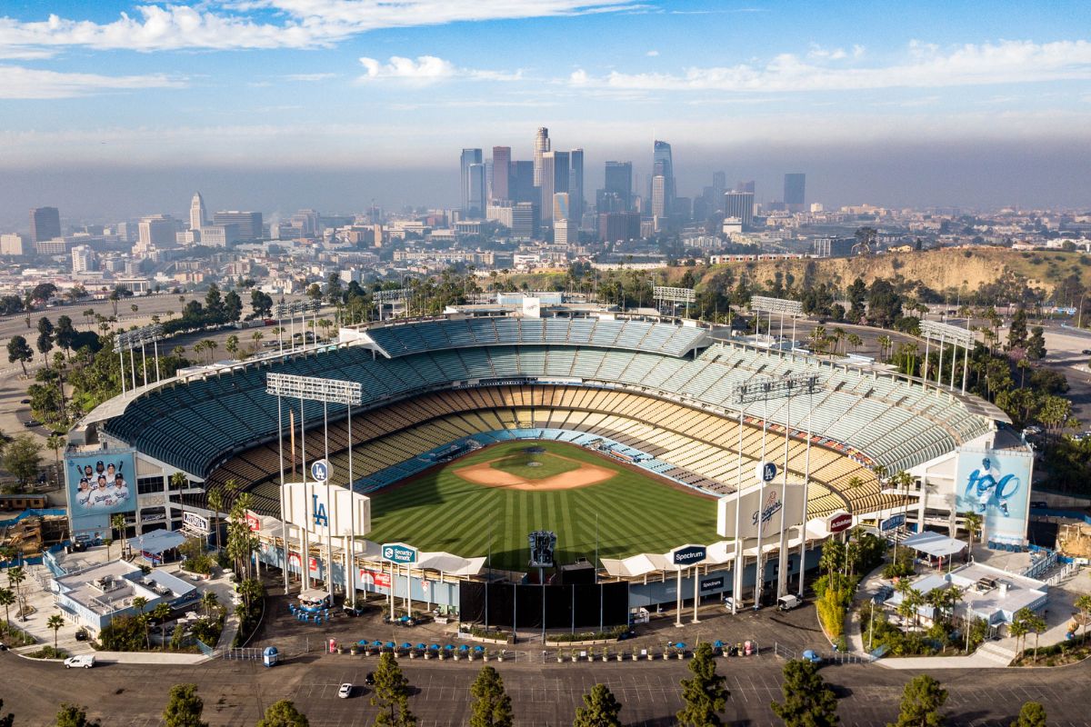 Dodger Stadium Gate Guide Swift Entry Essentials The Stadiums Guide dodgers-score-2-in-10th-in-walk-off-win-d-backs-dodgers-game