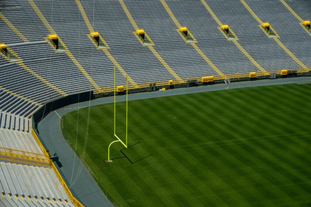 lambeau field tour entrance